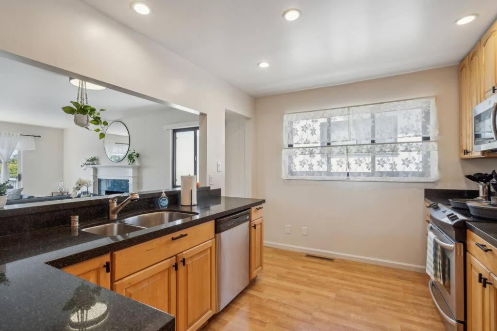 Modern Lux , 4Br 3Ba, 30 Or More Days Only South San Francisco Zewnętrze zdjęcie